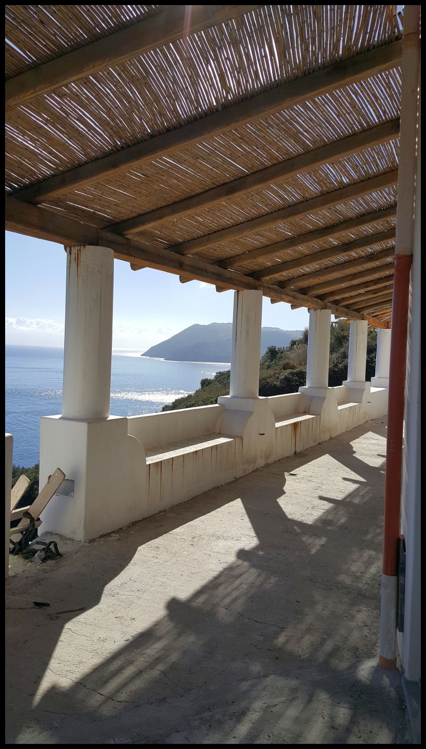 Villa (Lipari)